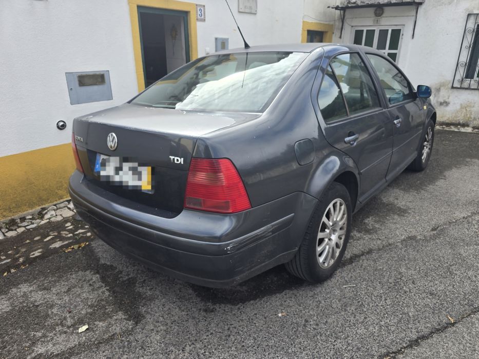 Vw bora 115cv com alguns a fazeres mas anda todos os dias