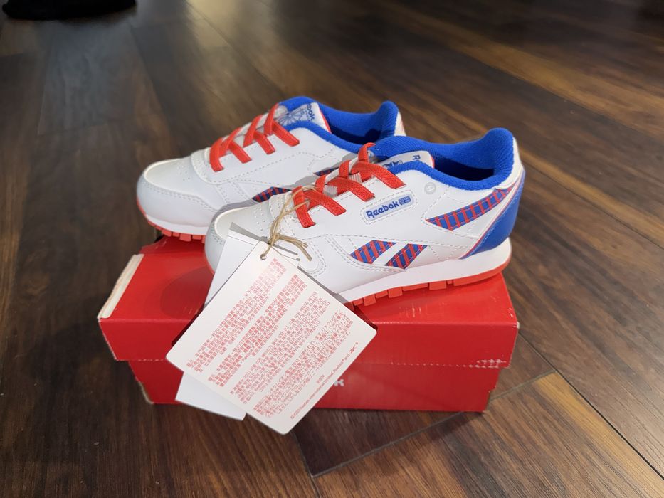 Продам новенькі кросівки 26,5 розмір reebok