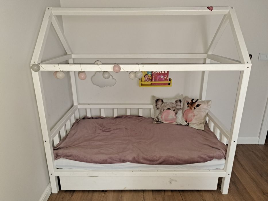 Łóżko domek 80x160 z materacem Hevea