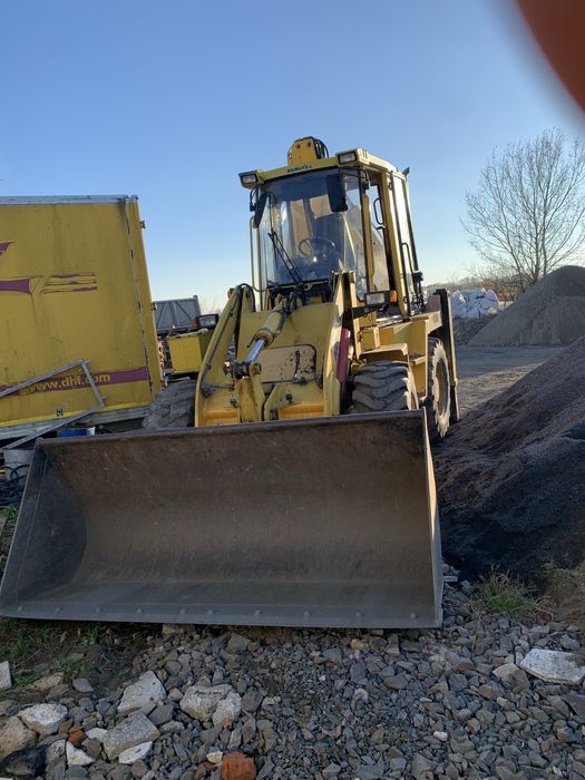 Екскаватор навантажувач komatsu wb98a 2003 року