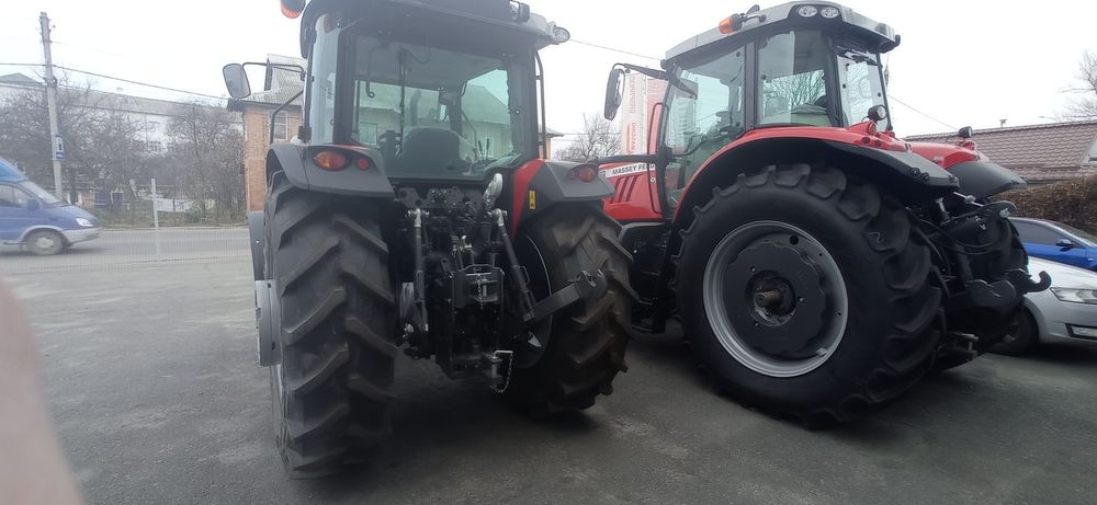 Massey Ferguson 5711