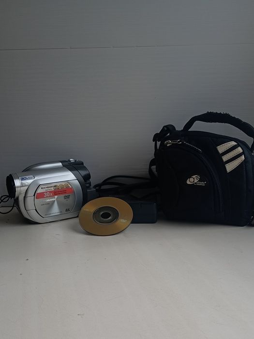 Видеокамера Panasonic VDR-D160
