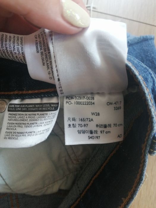 Damskie spodenki jeansowe Levis M