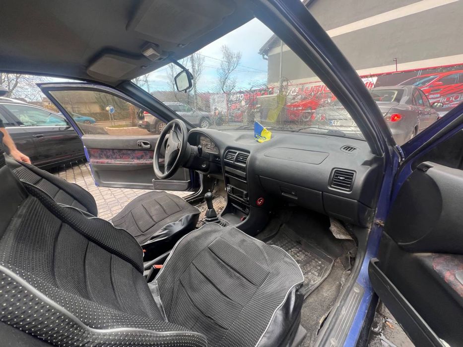 Сузукі свіфт, 1.0 обслужений