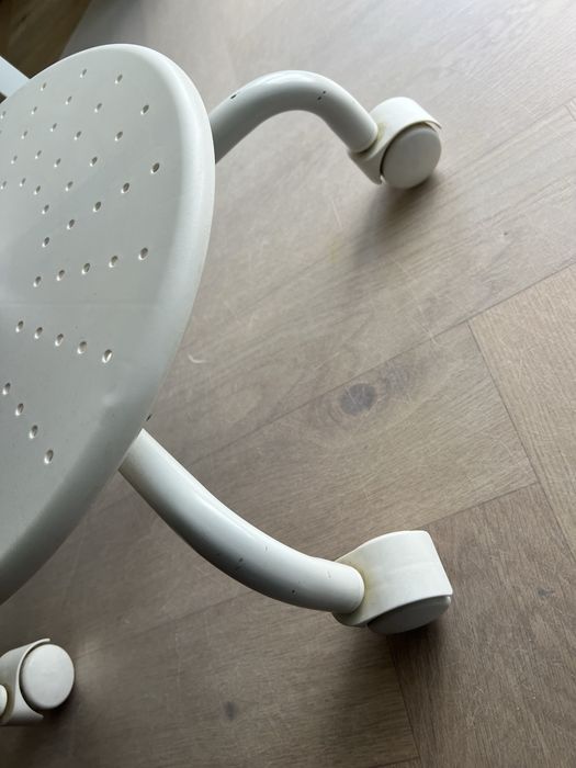 Zestaw IKEA: Regulowane biurko PÅHL + Krzesło ergonomiczne VIMUND