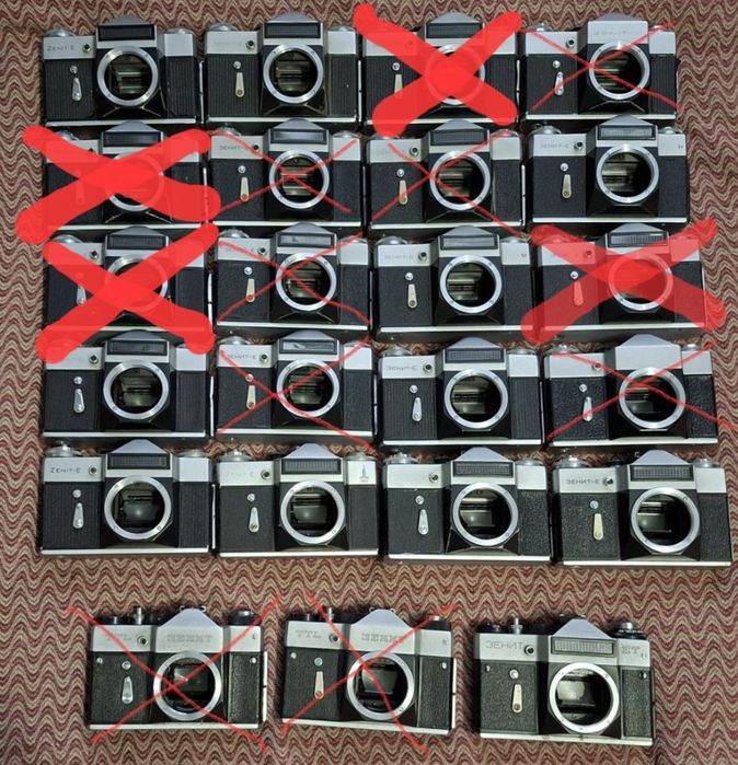 Отдам ДЕШЕВО! Отдаю очень дёшево рабочие фотоаппараты,чехлы и ремешки