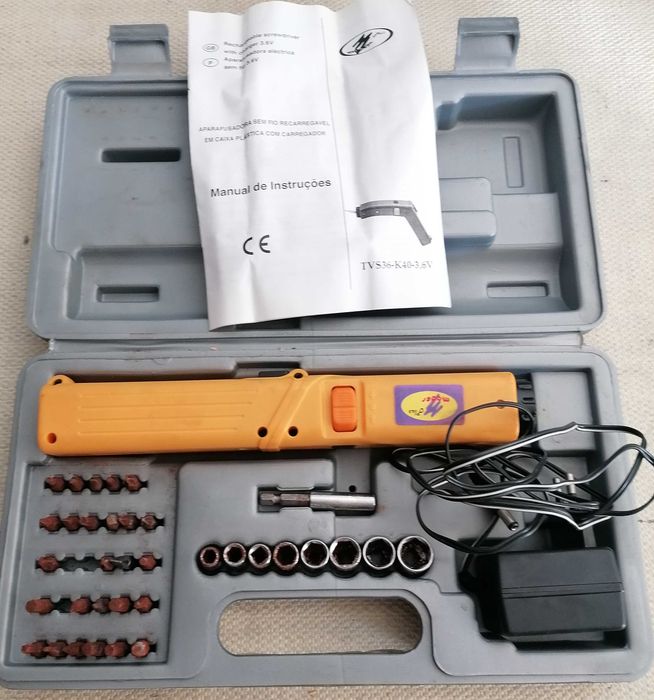 Aparafuzadora MADER, funcional, com kit de peças