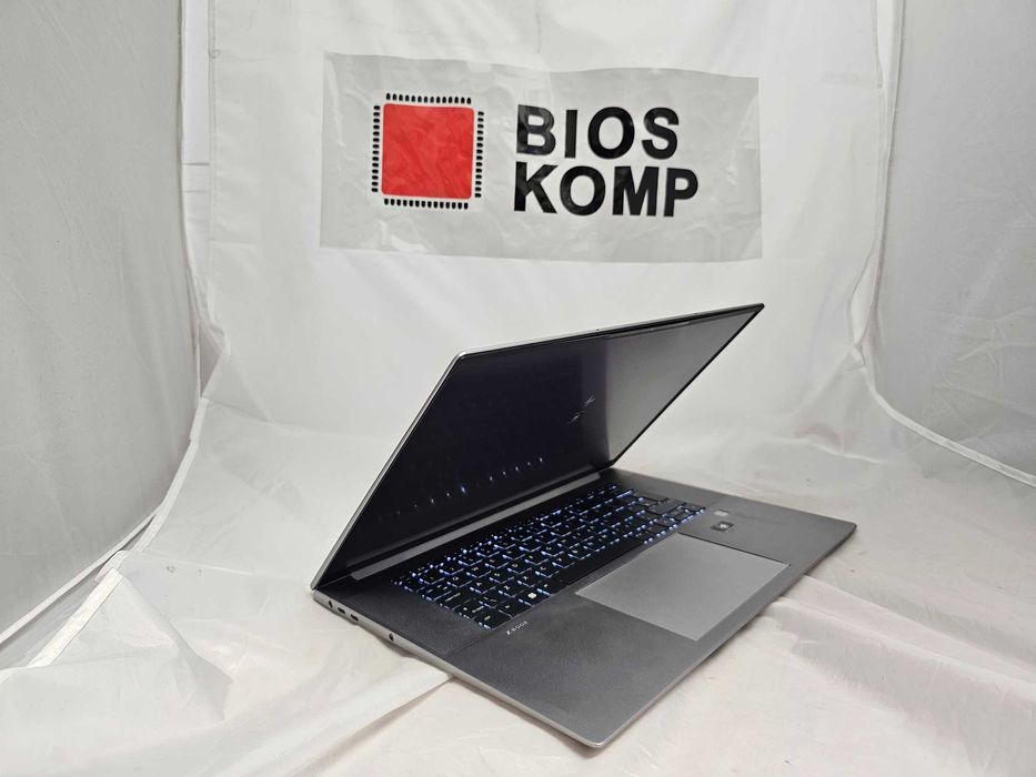 Laptop HP ZBook Studio G10 16/ i7-13800H/32 GB/512 GB/RTX A1000/4K