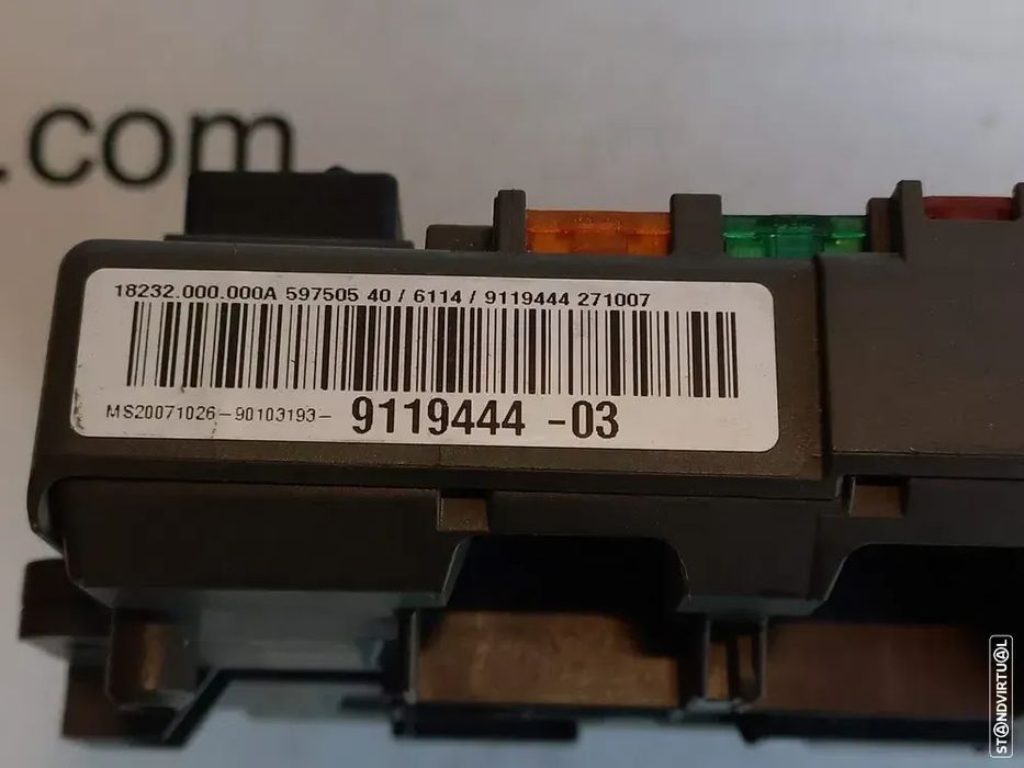 TAMPA CAIXA FUSIVEIS TAMPA PAINEL 10688710 106887 9119444 911944403 61054610 59726811030101 BMW SERIE 3 E93 E92 E91 E87 E81