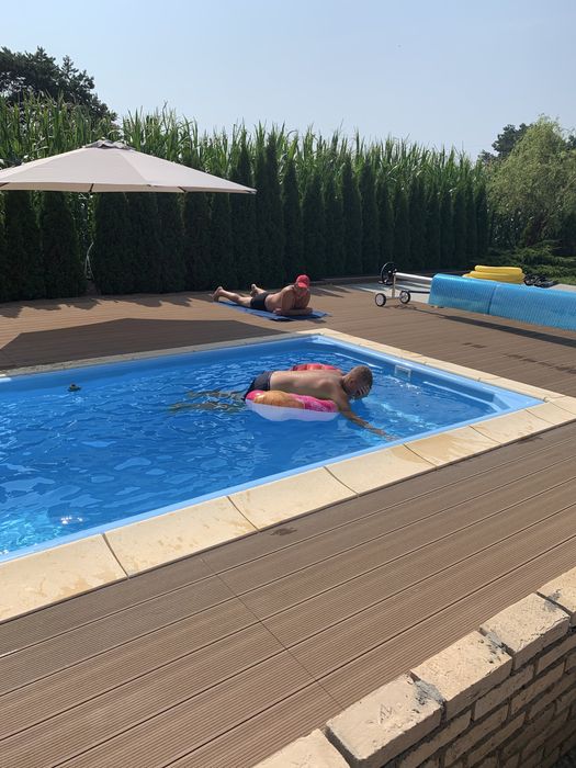 Wynajem apartamentu  z basenem