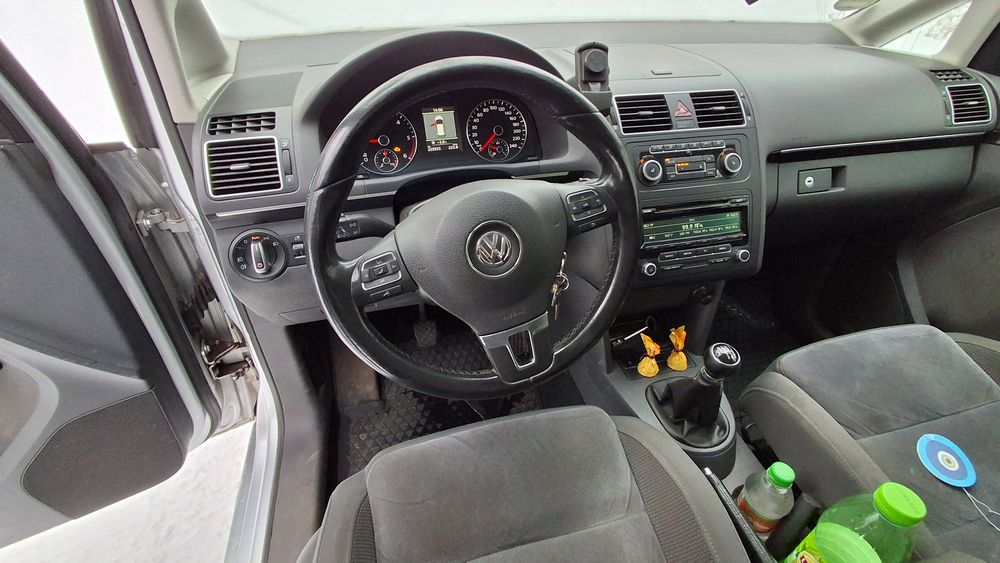 Продам wv  Touran 2.0 TDI  2011 року .