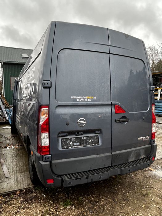 Zawiasy tylne Master Movano stan idealny wszystkie  części