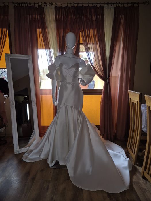 Suknia ślubna Milla Nova.