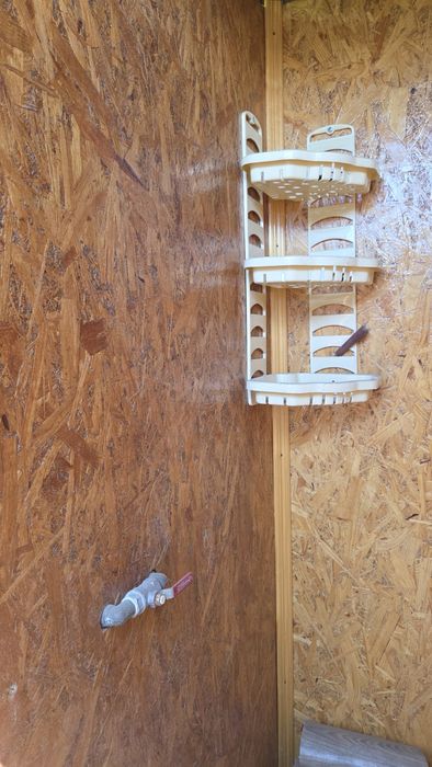 Літній душ, металевий каркас