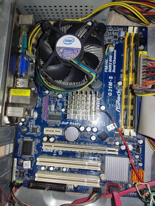 Системний блок Intel Celeron.