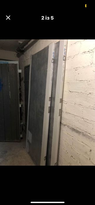 Drzwi pokojowe jednolite 80cm prawe