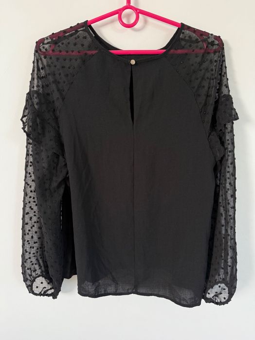 Czarna koszula elegancka z ozdobnymi rękawami Wallis