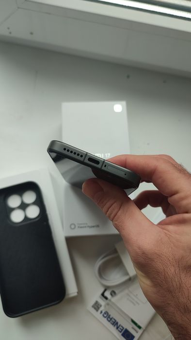 Xiaomi 17 12/512