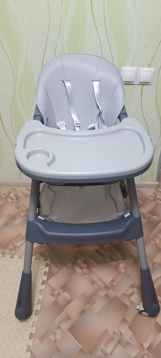 Стільчик для годування