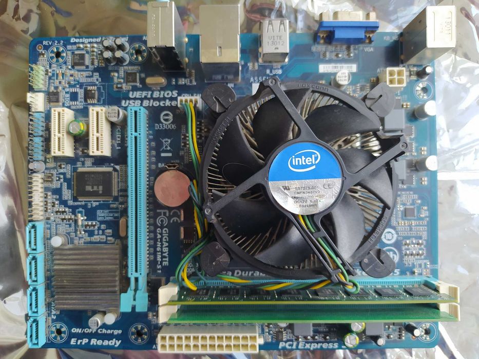 Комплект: Материнська плата GIGABYTE GA-H61M-S1 (rev 2.2) Socket LGA1155/ CPU Intel Core i7-2600 3.40 GHz/ ОЗУ DDR3-1333 12Gb