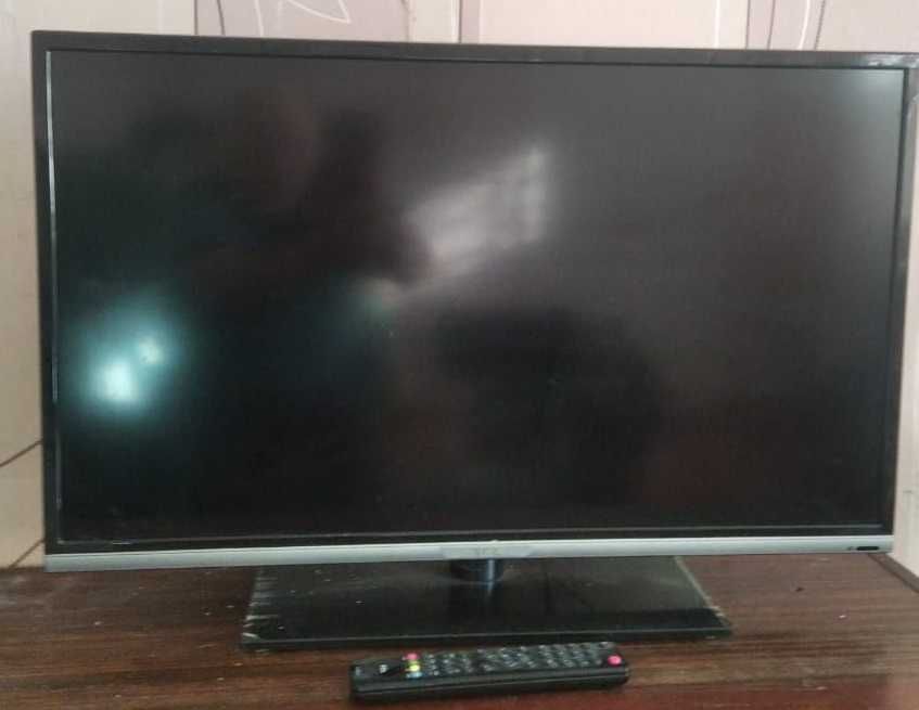 Продам телевизор TCL 32D3320