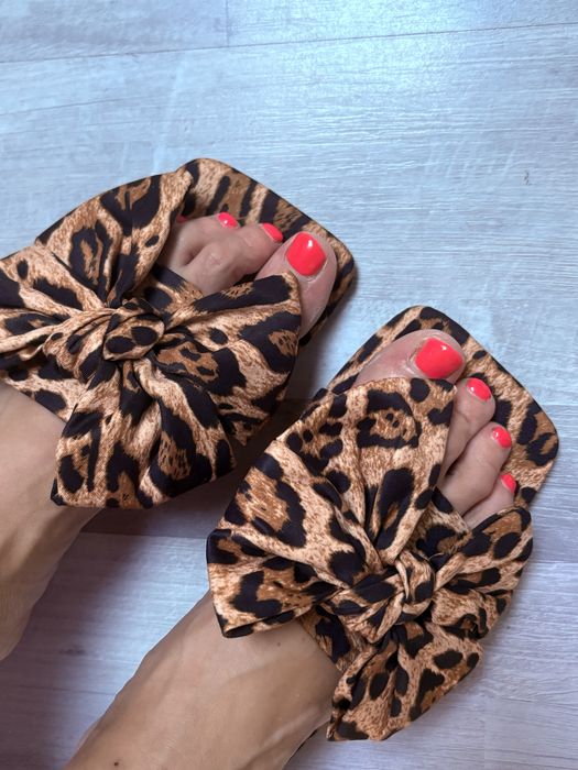 Klapki letnie panterka 38