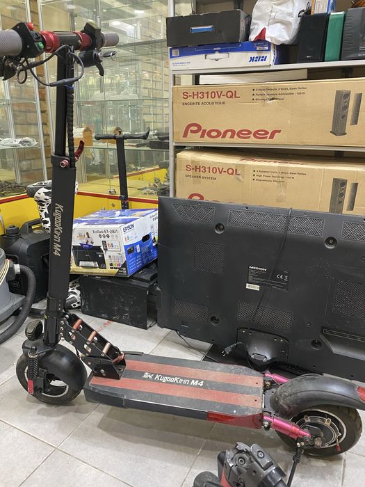 Електросамокат KugooKirin M4