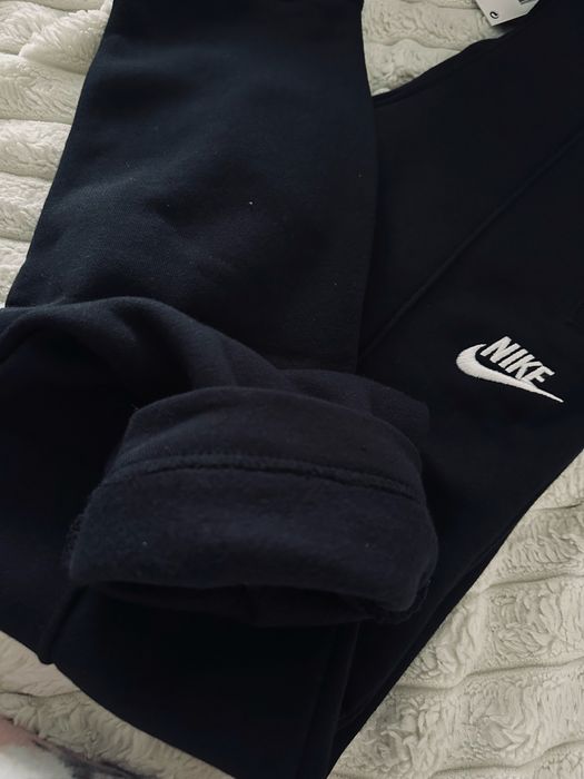 Nike оригинал теплие штаны