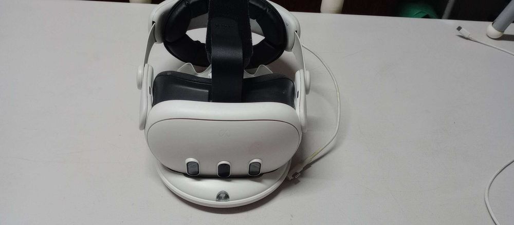 Óculos VR Quest 3 128GB + acessórios