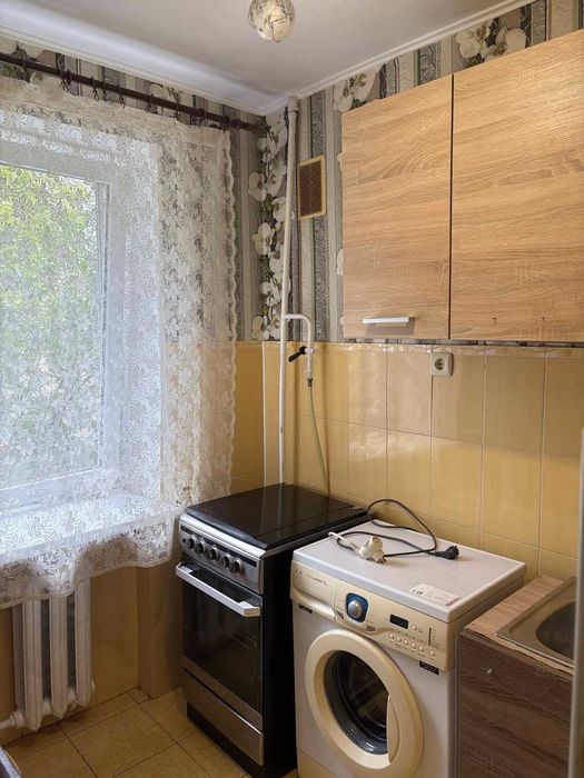 Продам 1 комнатную квартиру ул. Затонского