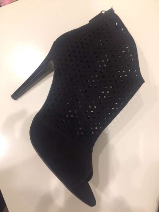 Sapatos Zara tam 40 novos