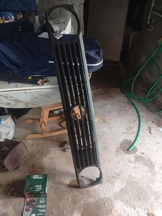 Grelha frontal  golf 2