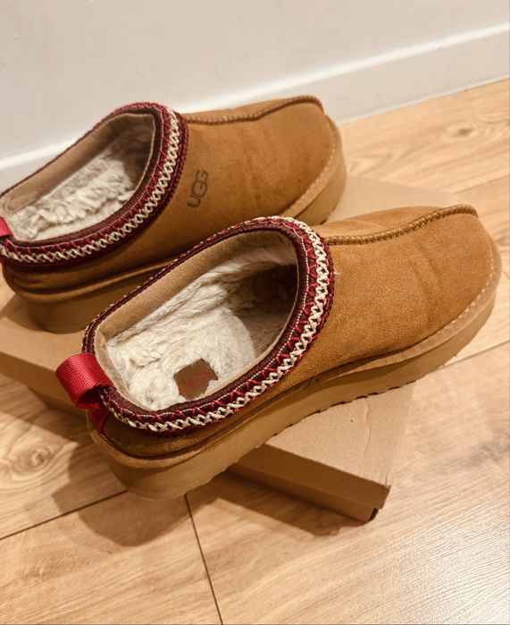 Ugg Tazz 40.