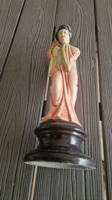Estatueta vintage - boneca chinesa