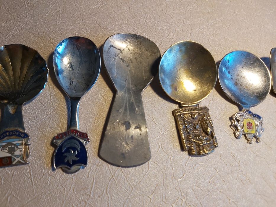 Stare łyżeczki kolekcjonerskie wiekowe