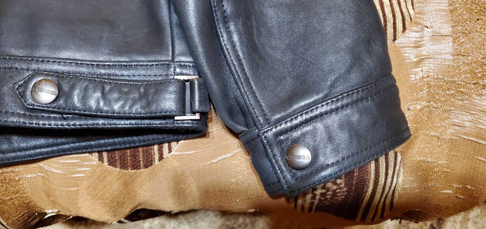 Продам куртку кожаную, большого размера