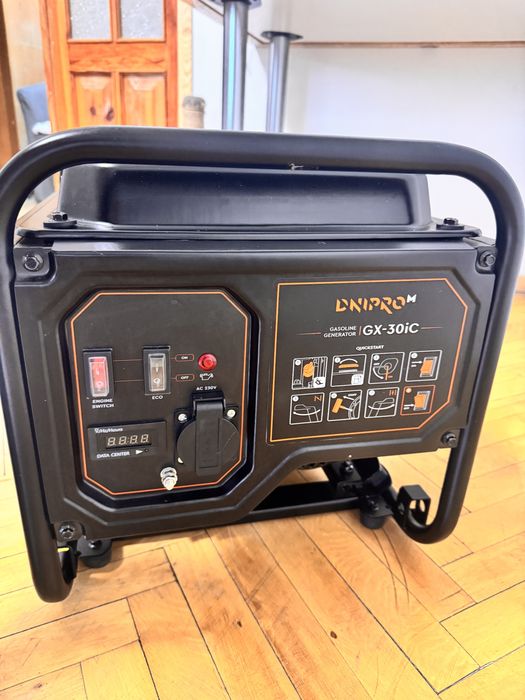 Инверторный бензиновый генератор Dnipro-M GX-30iC