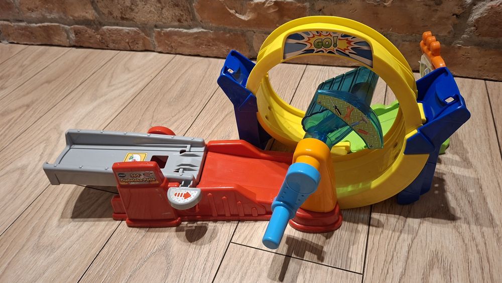 Tut Tut Autka Diabelska Pętla 360 Vtech
