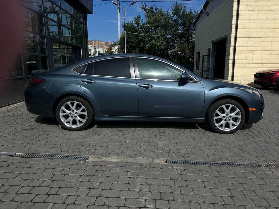 Mazda 6     2012