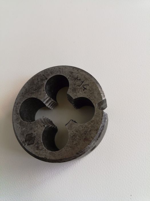 Лерки на М14 и М16 Для нарезки резьбы.