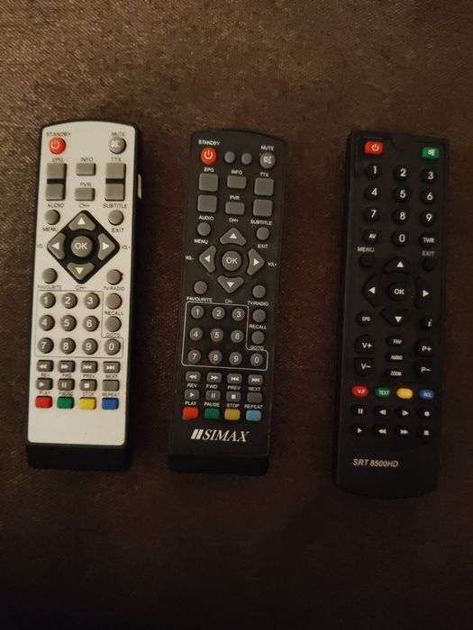 Пульти ( simax, SRT 8500 HD)