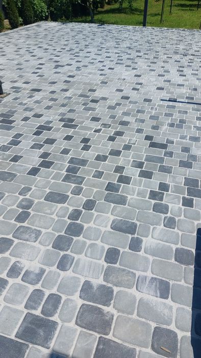 Бруківка тротуарна плитка встановлення продаж доставка  Львівська