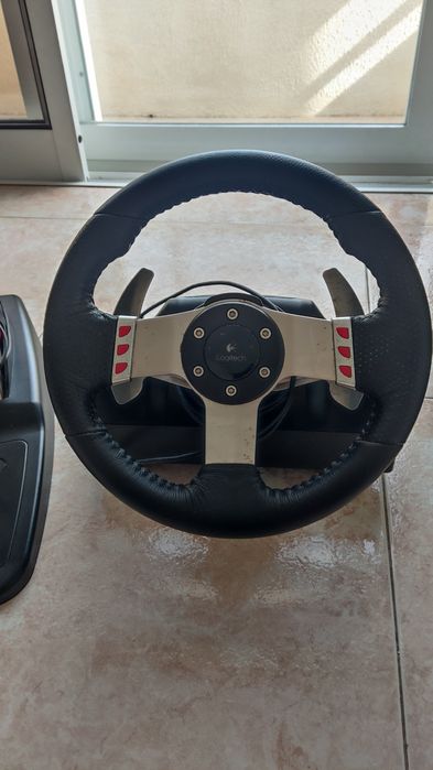 Logitech G27 simulador