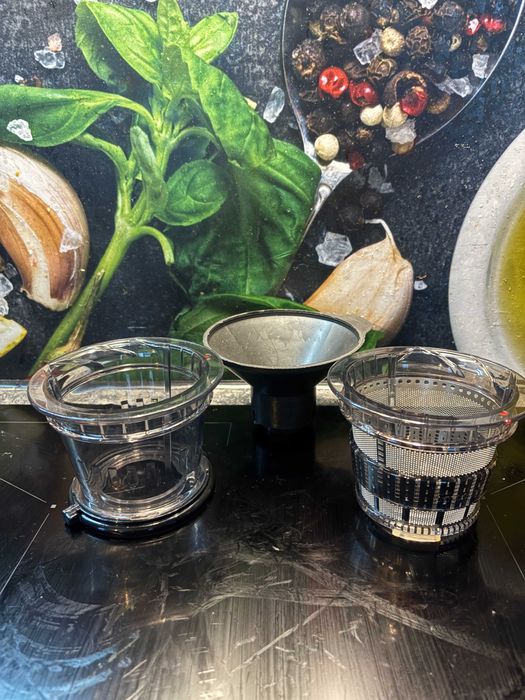 RAVEN EWW006 - Wyciskarka wolnoobrotowa