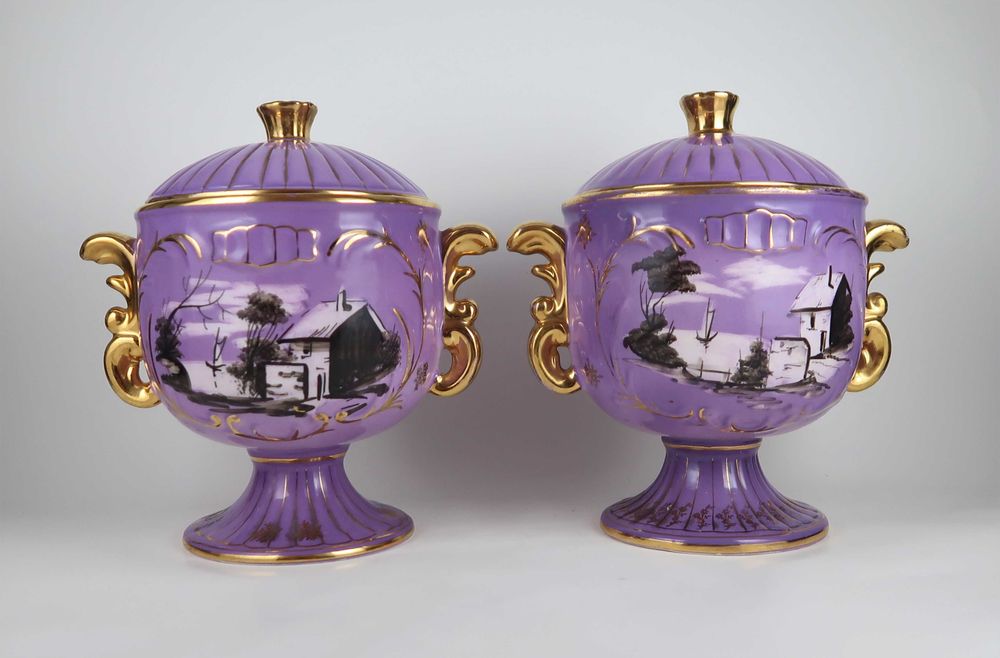 Par de Ânforas de cor Lilás em faiança