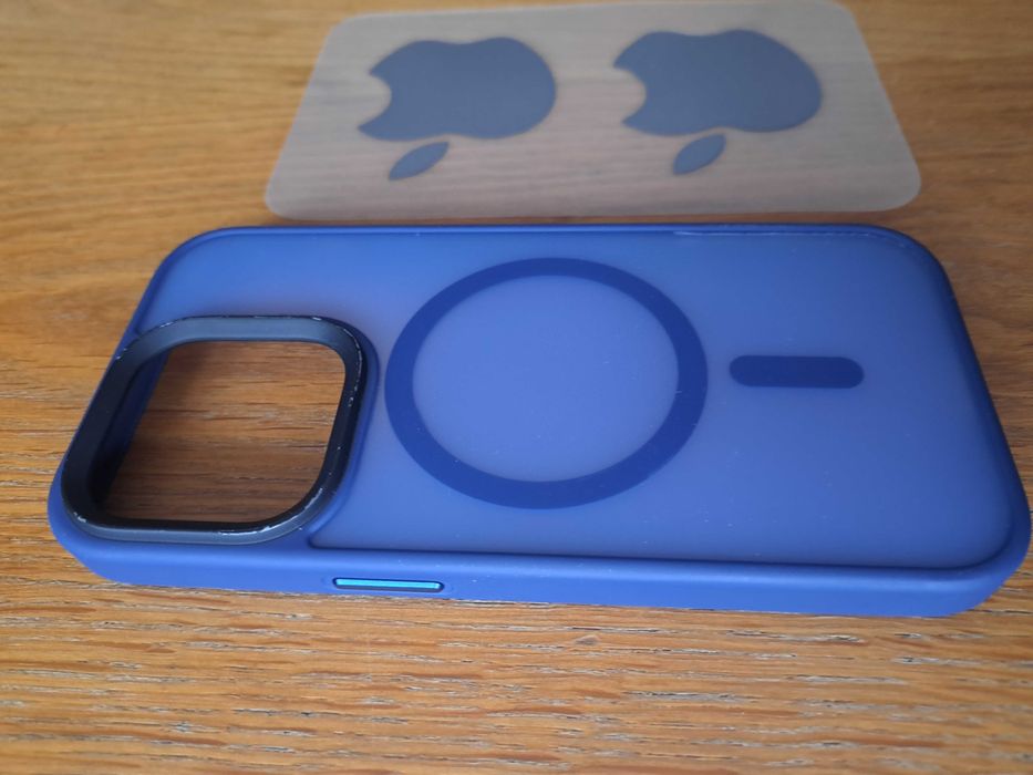 Etui tech iphone 14 pro oryginalne