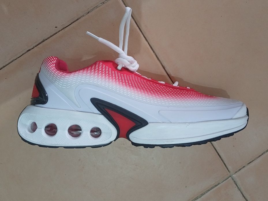 Ténis estilo Air Max Dn vermelhos/brancos – Excelente estado