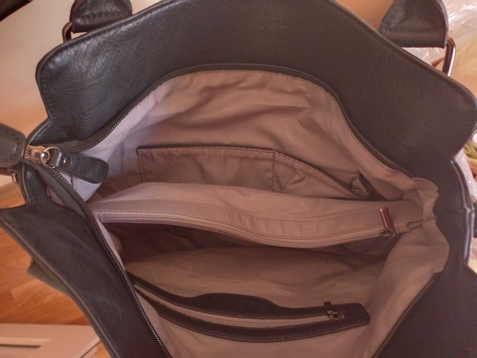 Сумка чорна жіноча