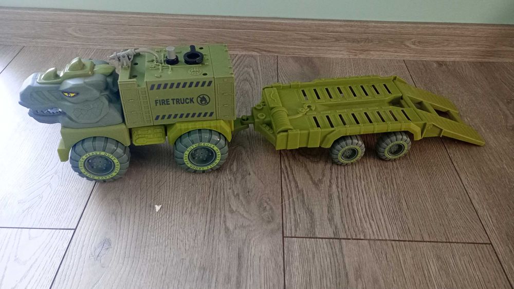 Autko straż pożarna dinozaur