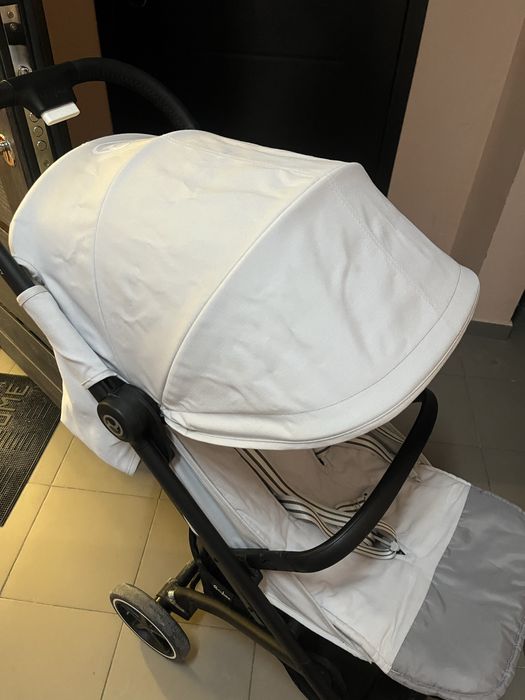 Прогулянковий візочок Cybex Beezy 2024